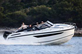 Parker 800 Cruiser & Mercury F300 XXL Verado