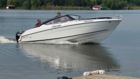 Parker 630 Daycruiser cu Mercury F150 EFI