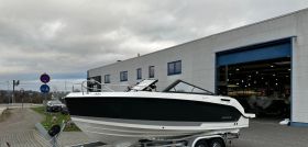 Quicksilver 675 Bowrider & Mercury FF200 V6